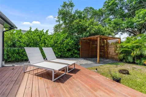 281 NE 48th Terrace Miami FL 33137