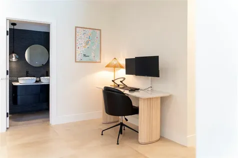 281 NE 48th Terrace Miami FL 33137
