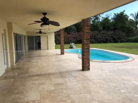9150 SW 112th Street Miami FL 33176