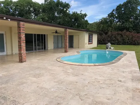 9150 SW 112th Street Miami FL 33176