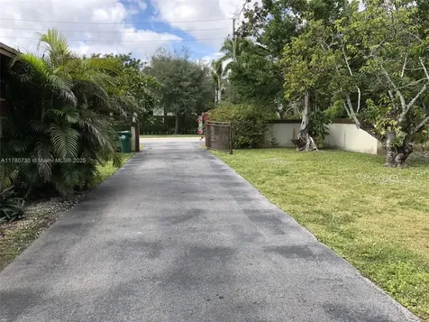 9150 SW 112th Street Miami FL 33176