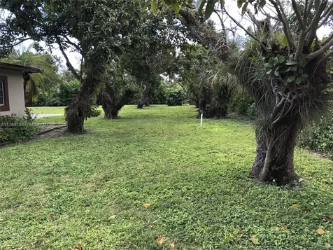 9150 SW 112th Street Miami FL 33176