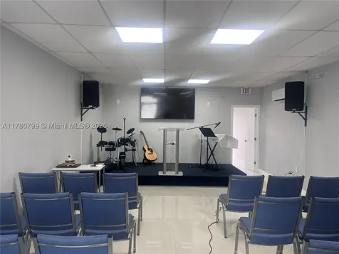 2228 SW 67th Avenue Miami FL 33155