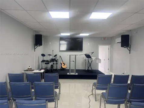 2228 SW 67th Avenue Miami FL 33155