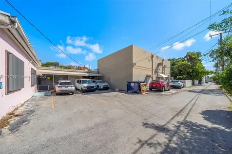 2292 SW 22nd Street Miami FL 33145