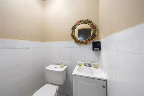 2292 SW 22nd Street Miami FL 33145