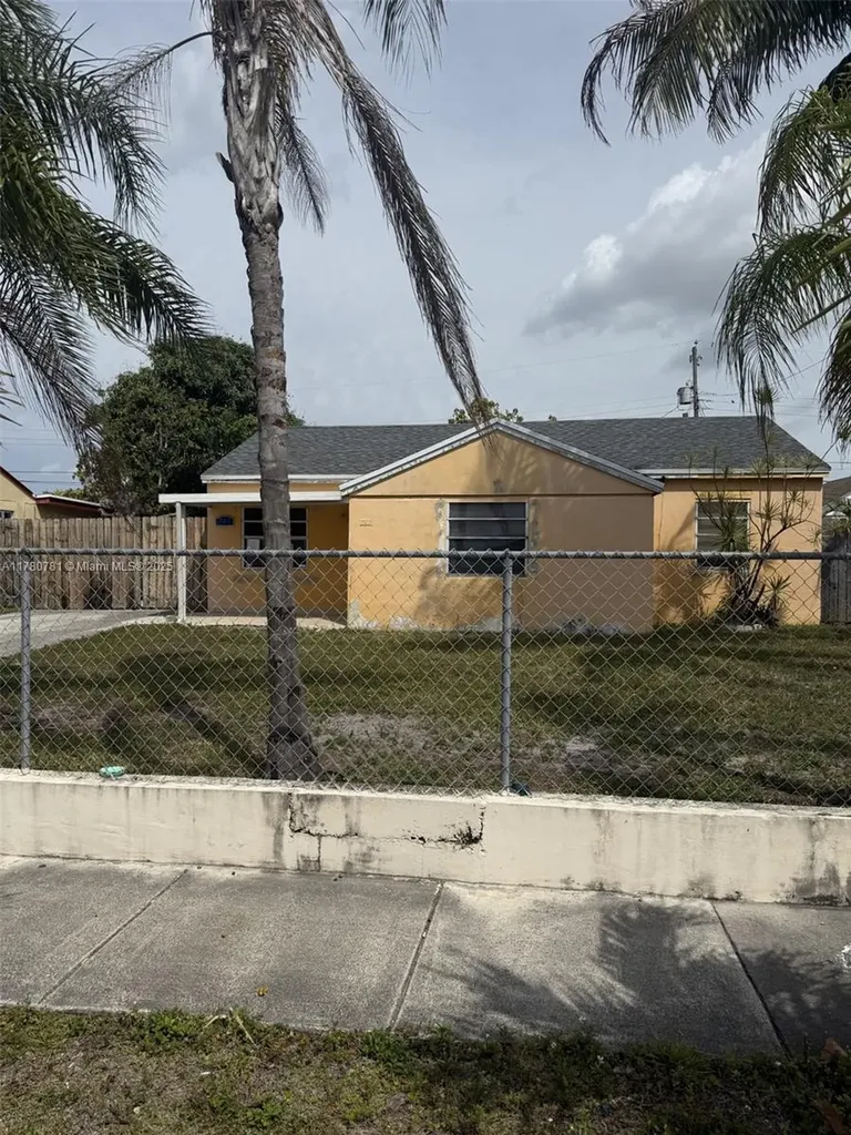 741 NE 2nd Place Hialeah FL 33010