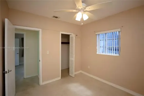 73 E 53rd Terrace Hialeah FL 33013