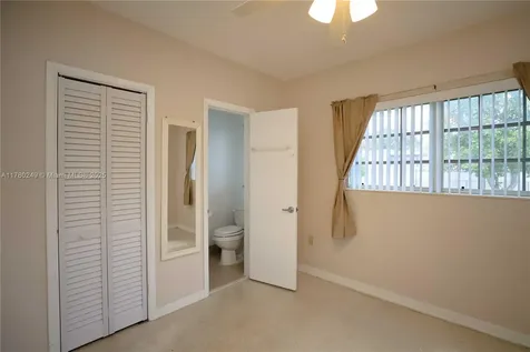 73 E 53rd Terrace Hialeah FL 33013