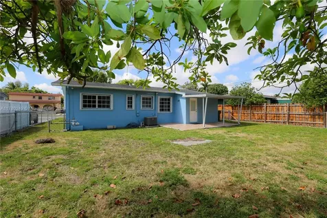 73 E 53rd Terrace Hialeah FL 33013