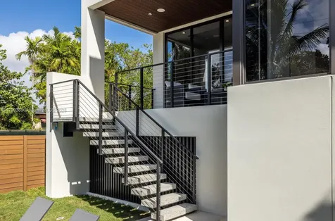 736 NE 77th Street Miami FL 33138