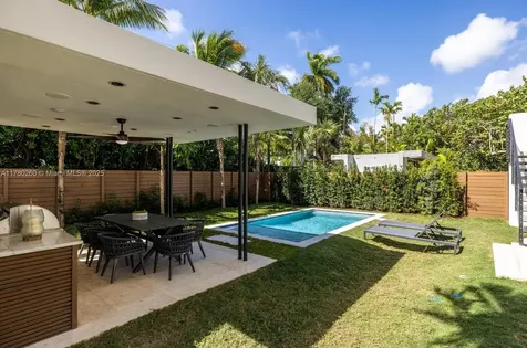 736 NE 77th Street Miami FL 33138