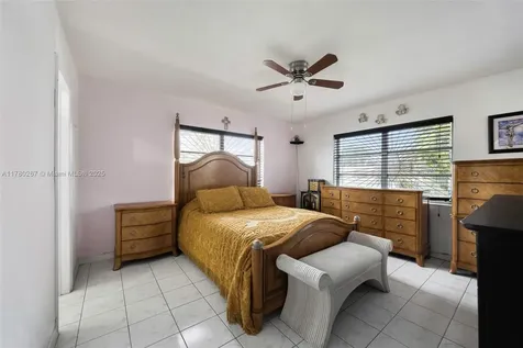 440 SW 80th Avenue Miami FL 33144