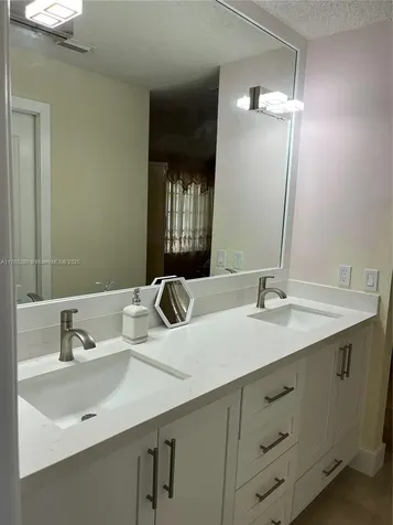 17654 SW 6th Street Pembroke Pines FL 33029