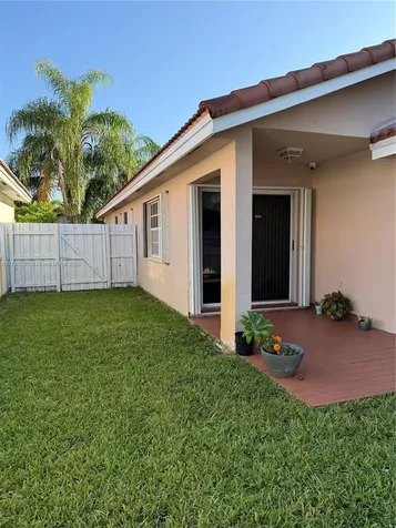 17654 SW 6th Street Pembroke Pines FL 33029