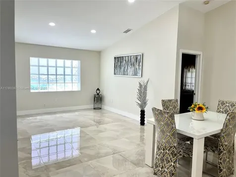 17654 SW 6th Street Pembroke Pines FL 33029