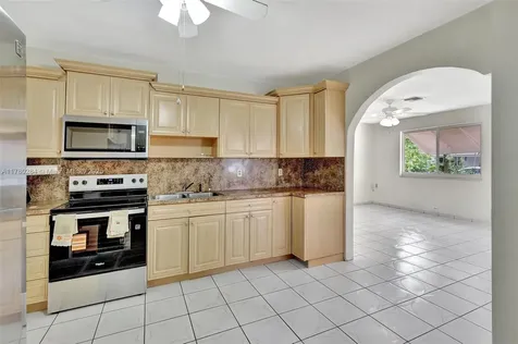 7421 Simms Street Hollywood FL 33024