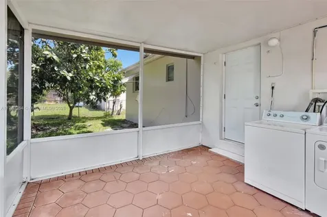 7421 Simms Street Hollywood FL 33024