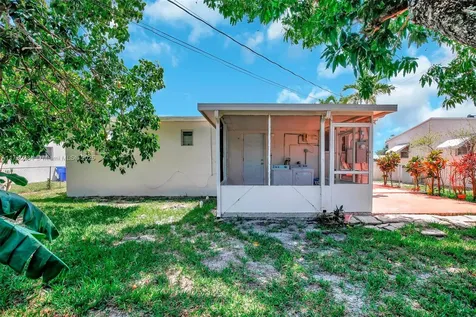 7421 Simms Street Hollywood FL 33024