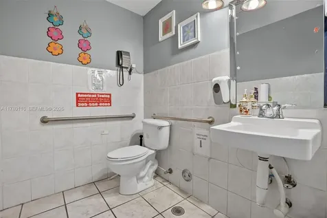 9180 NW 119th Street Hialeah Gardens FL 33018