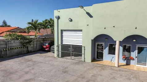 9180 NW 119th Street Hialeah Gardens FL 33018