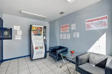 9180 NW 119th Street Hialeah Gardens FL 33018