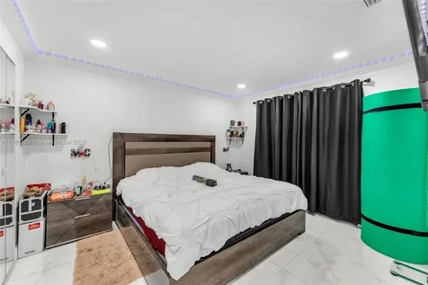15389 SW 69th Lane Miami FL 33193