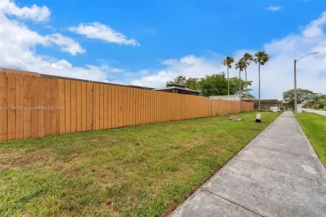 15389 SW 69th Lane Miami FL 33193