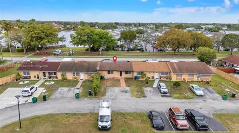 15389 SW 69th Lane Miami FL 33193