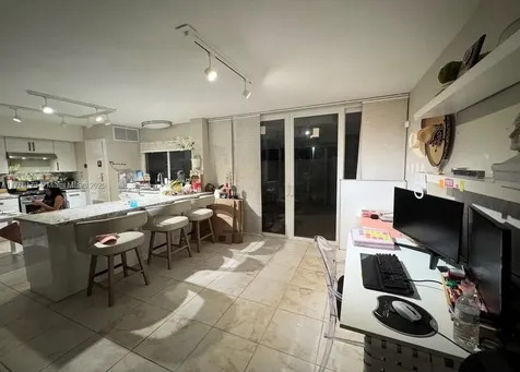 7031 SW 111th Place Miami FL 33173