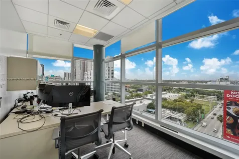 175 SW 7th Street Miami FL 33130