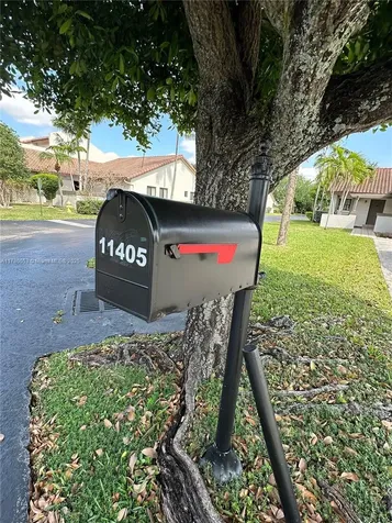 11405 SW 87th Terrace Miami FL 33173