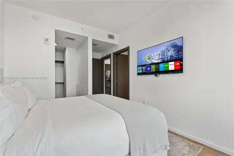 398 NE 5th Street Miami FL 33132