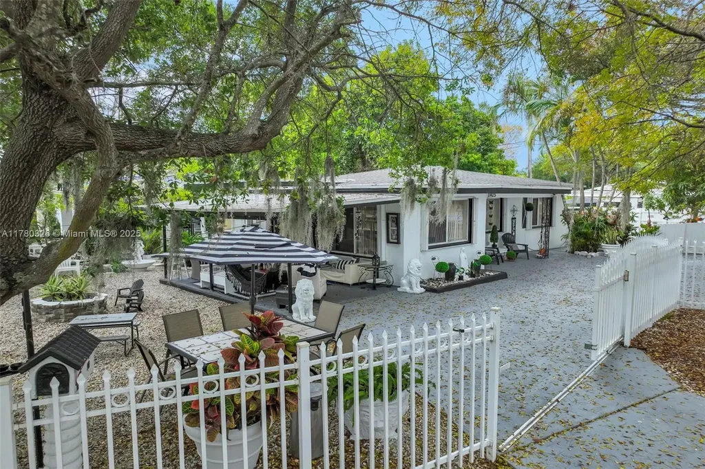 11425 NW 18th Avenue Miami FL 33167