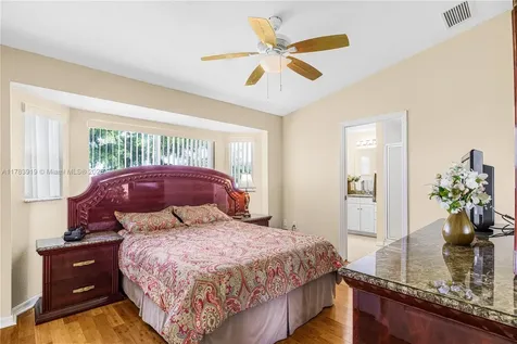 421 NW 20th Place Cape Coral FL 33993