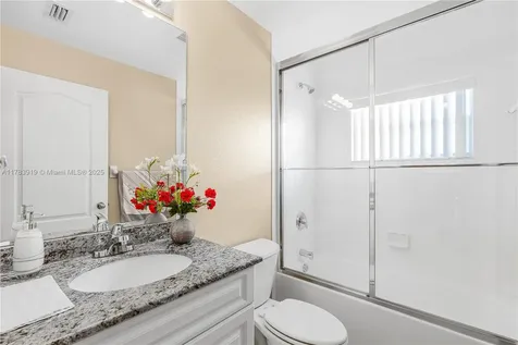 421 NW 20th Place Cape Coral FL 33993