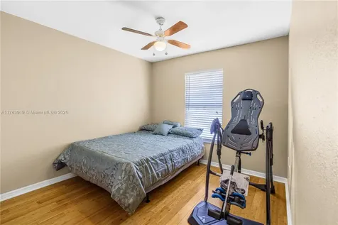 421 NW 20th Place Cape Coral FL 33993