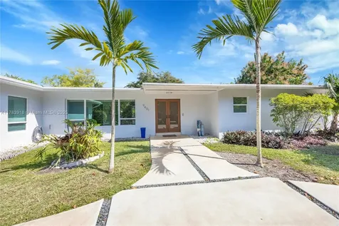 9401 SW 69th Court Pinecrest FL 33156