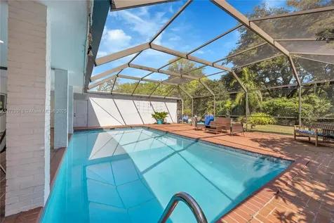9401 SW 69th Court Pinecrest FL 33156