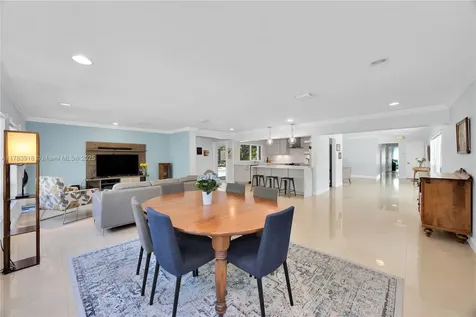 9401 SW 69th Court Pinecrest FL 33156