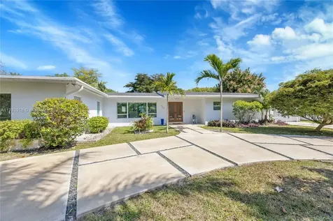 9401 SW 69th Court Pinecrest FL 33156
