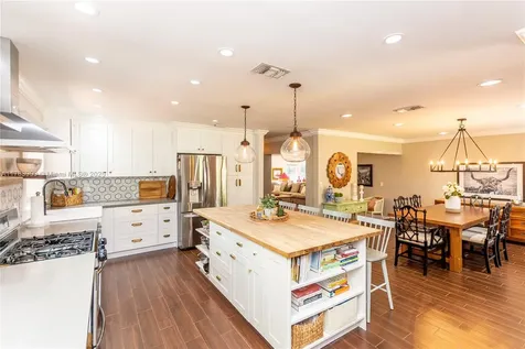 2003 N 46th Avenue Hollywood FL 33021