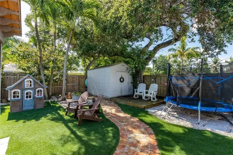 2003 N 46th Avenue Hollywood FL 33021