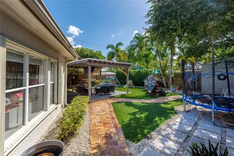 2003 N 46th Avenue Hollywood FL 33021