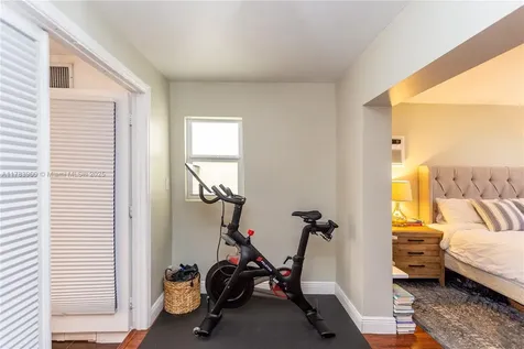 2003 N 46th Avenue Hollywood FL 33021