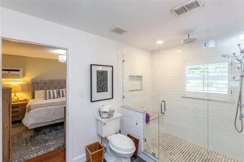 2003 N 46th Avenue Hollywood FL 33021