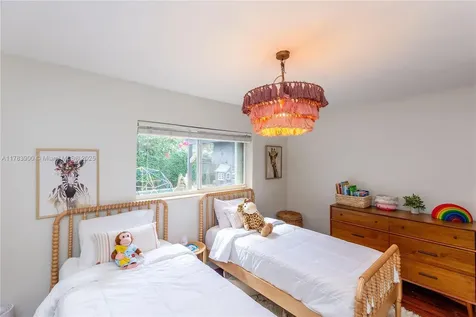 2003 N 46th Avenue Hollywood FL 33021