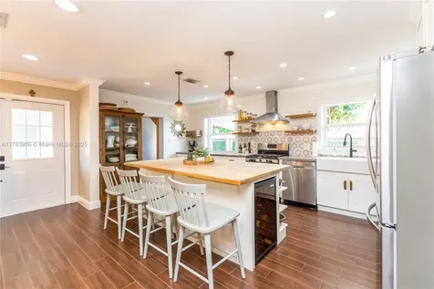 2003 N 46th Avenue Hollywood FL 33021