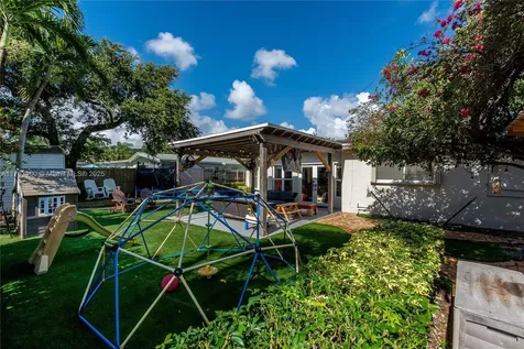 2003 N 46th Avenue Hollywood FL 33021