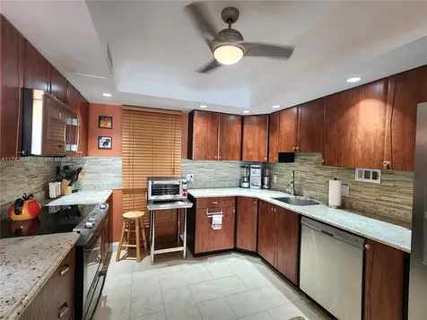 3505 S Ocean Drive Hollywood FL 33019